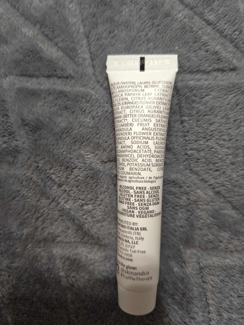 Skin&Co. Morning Dew Truffle Therapy Ultra Gentle Botanical Face Cleansing Gel - Picture 2 of 2